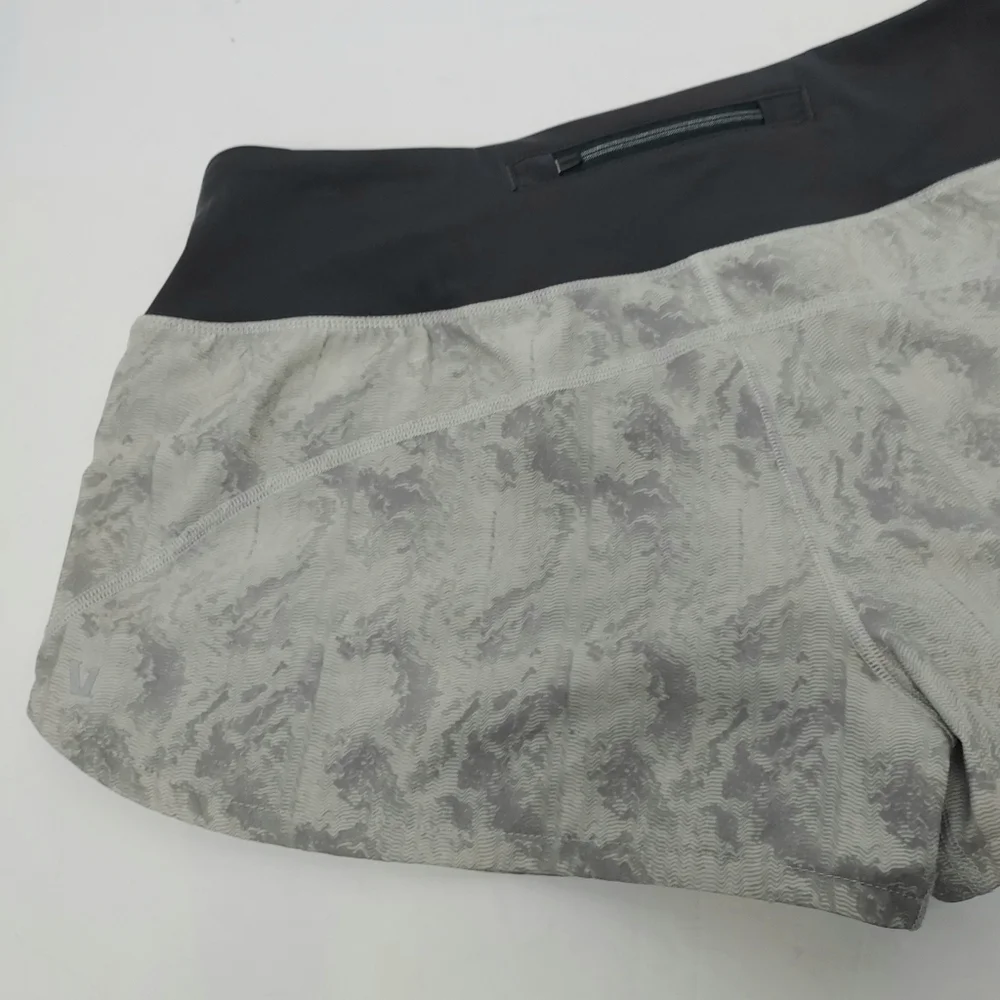 VUORI Women's Omni Performance Shorts Grey Medium